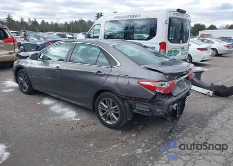 2017 Toyota Camry Se z USA, uszkodzony, nr VIN 4T1BF1FK7HU336184